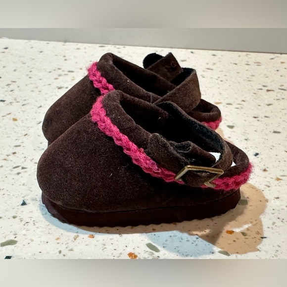 American Girl Doll 18”‎ Accessories Trio, Shoes, Cellphone, and Purse - Picture 9 of 11